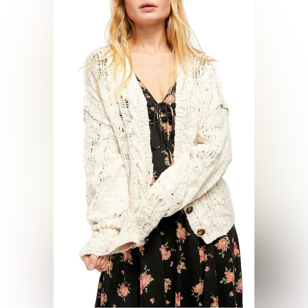 Free People Sandstorm Oversized Distressed Cream Knit Cardigan Buttons Size L